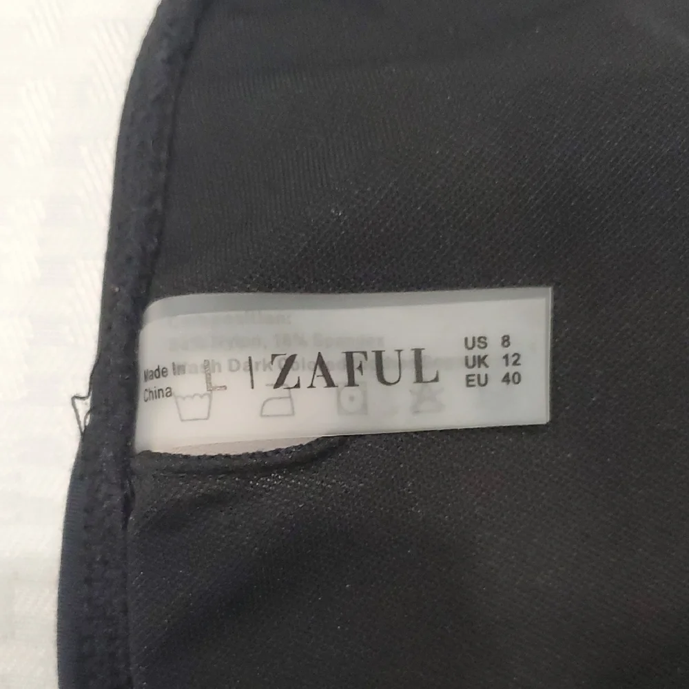 NWT Zaful Sleek Black Highcut  One Piece Swimwear - Picture 4 of 7